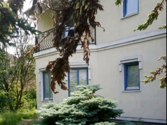 Продаж добротного будинку на 12 сотках землі. Петропавловская Борщаговка