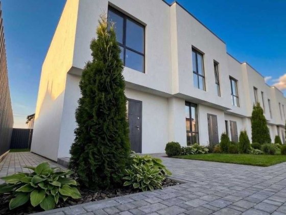 Продаж таунхауса 75 м² + дворик 15 м² | Петропавлівська Борщагівка | вул. Луганська, 16 | 68 775 $ | Петропавлівська Борщагівка