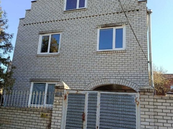 Продам будинок Салтівка поряд з метро Харків