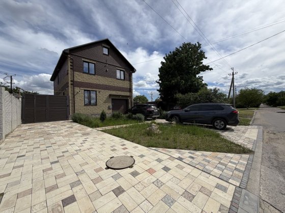 Продаю отличный дом 163м2/ новостной р-н Народного сада,