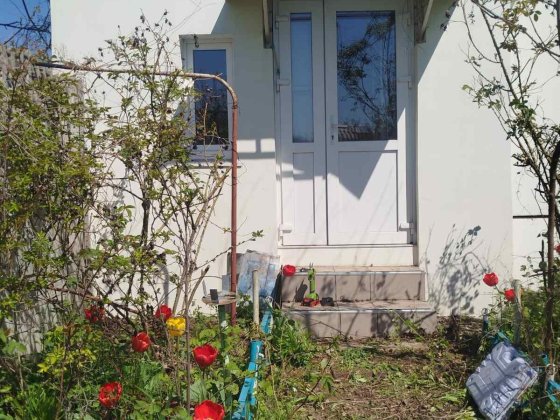 Продам півбудинку з комунікаціями і своєю ділянкою на Баварії Харків