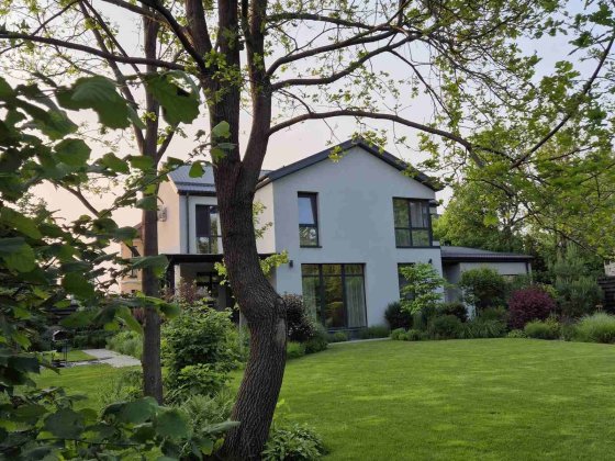 Будинок Passive House  з керамічної цегли 180 м2 з ремонтом є газ генератор 9 соток с. Петропавлівсь Петропавловская Борщаговка