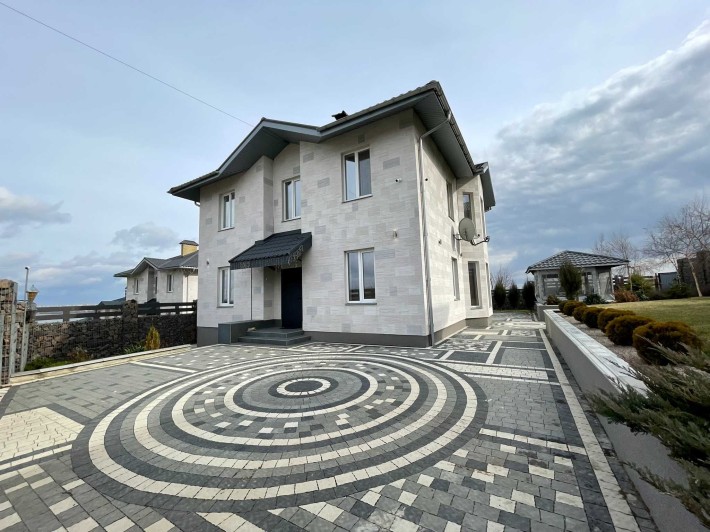 Продаю будинок, котеджне містечко Ясна Поляна, В. Корениха. Ц5 - фото 1
