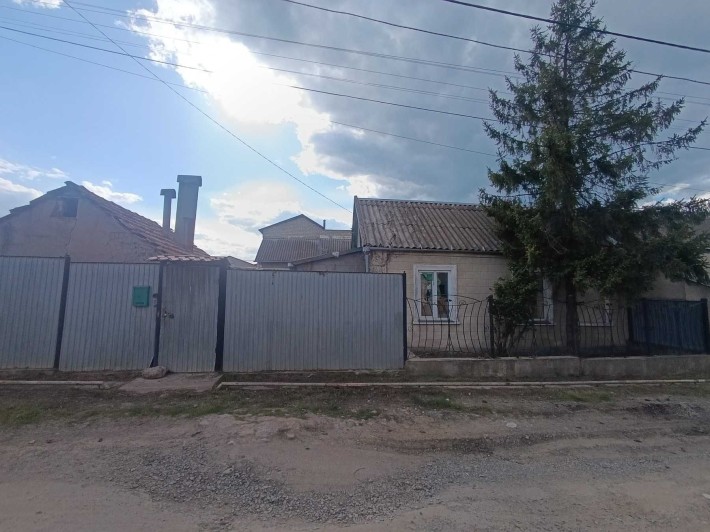 Срочно продаётся пол дома на Агрономической. - фото 1