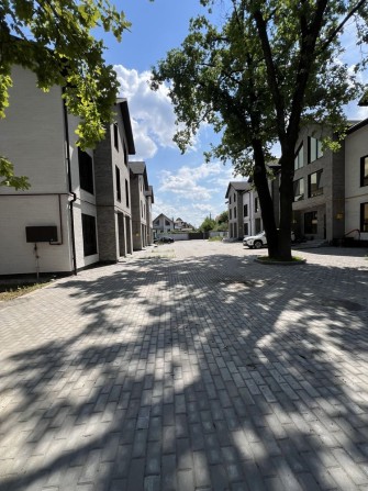 Продаж таунхауса Петропавлівська Борщагівка від забудовника - фото 1