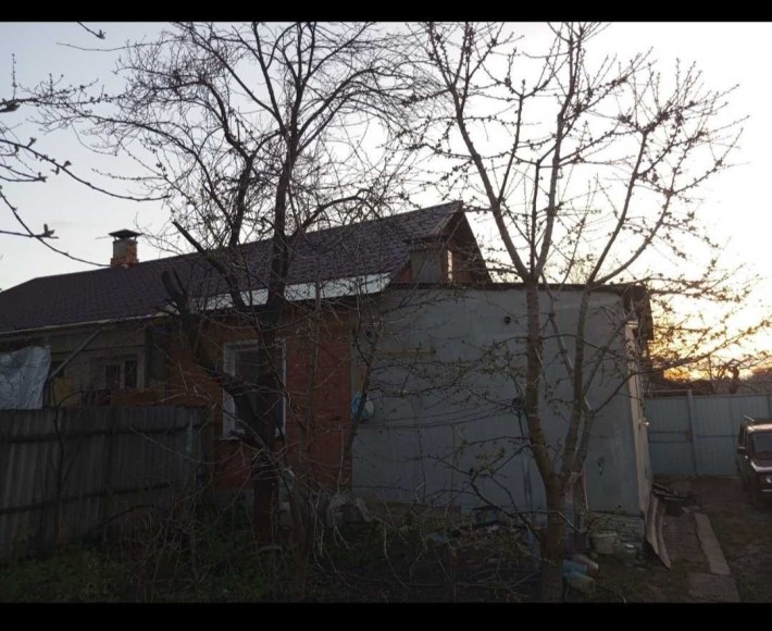 Продам півбудинку - фото 1
