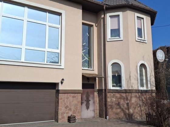 Великий склад + житловий будинок Софіївська Борщагівка