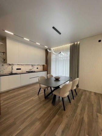 Просторий будинок для життя | 130 м², гардероб, меблі, техніка Петропалівська Борщагівка - фото 1