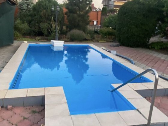 Срочно ! Продажа добротного дома  с бассейном ! Царское село ( Перегон