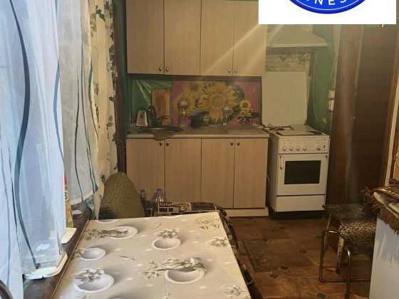 Будинок + 9 соток землі , Олександрівка