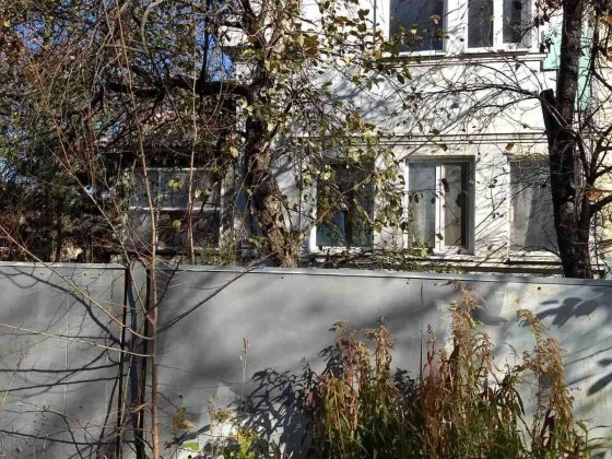 Продам реальную 1/2 часть свободного 2-хэтажного дома Харків