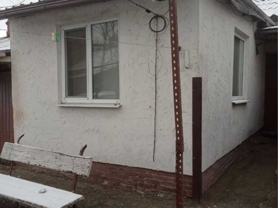 FE S4 Продам половинку дома на Основе