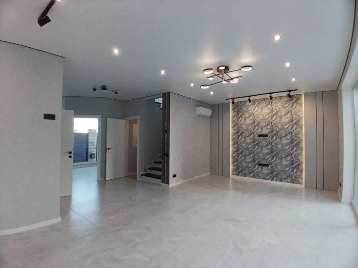 Дуплекс 120 м2 з ремонтом, 2 сотки, біля ЛІЦЕЮ! ГАЗ! - 175000уо - фото 1