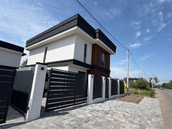 Будинок з ремонтом і меблями, Борщагівка.Розтермінування