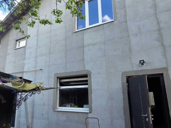 Продам капітальний 2-х поверховий житловий будинок, 10 хвилин від метро Індустріальна