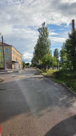 Пропонується до продажу частина будинку Більшовик, район школи - фото 1