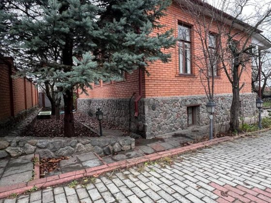 165-ЕГ Продам двухэтажный дом 153 м2 на Холодной Горе