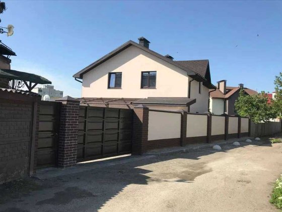 Продажа 2-этажного дома 140 кв.м.  с верандой и участком на 5 соток,DS