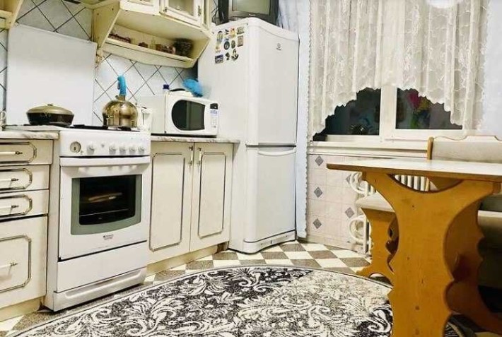 Продаж квартири 3 кімнати на 1му поверсі - фото 1