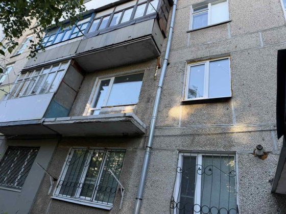 Продам 3-кімнатну квартиру (район міської лікарні) Александрия
