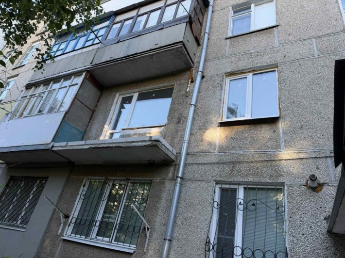 Продам 3-кімнатну квартиру (район міської лікарні) - фото 1