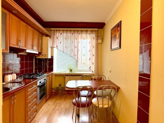 Продам 3 кім кв. в самому центрі міста Бердичів