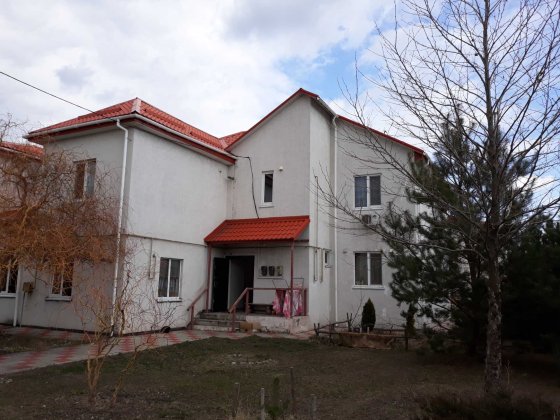 Продам квартиру 4к в коттедже на Голубом озере Елизаветовка Камянське состояние въезжай и живи Каменское
