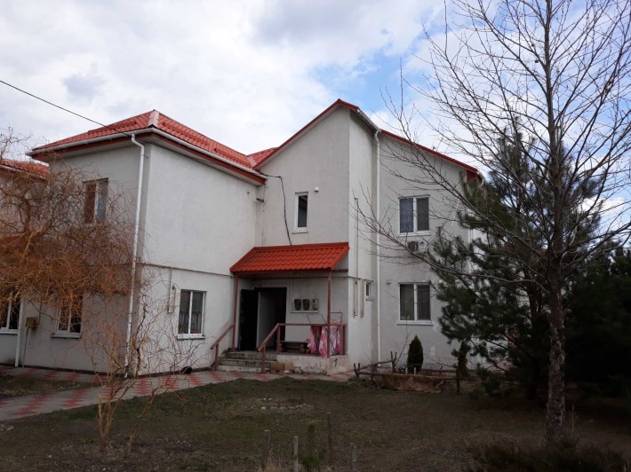 Продам квартиру 4к в коттедже на Голубом озере Елизаветовка Камянське состояние въезжай и живи - фото 1