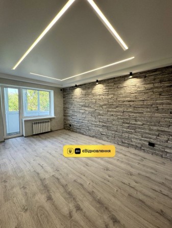 Продам 2-х квартиру с евроремонтом - фото 1
