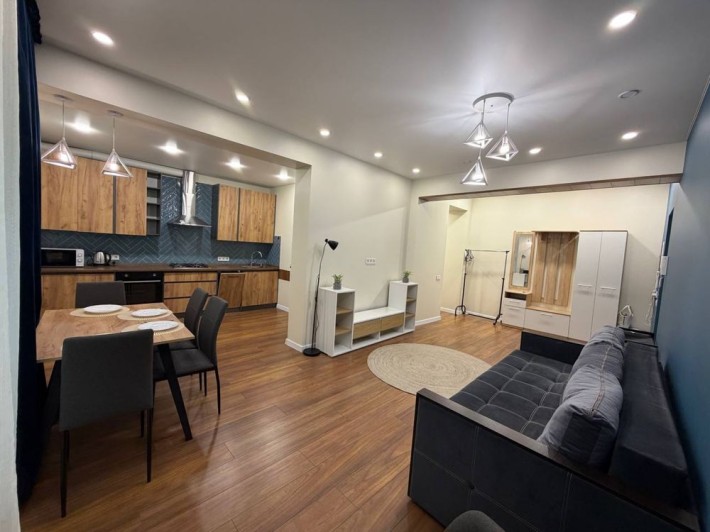 Продам 2к квартиру центр - фото 1
