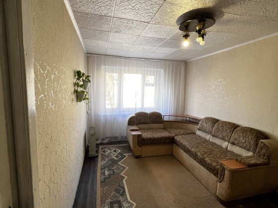 Продам 2-кімнатну квартиру, 2 поверх, поруч з центром від власника Кам'янське