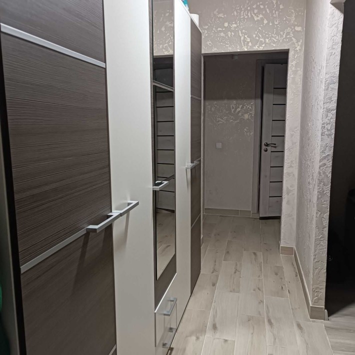 Продам 3-х кімнатну поряд з центром, 3-й поверх - фото 1