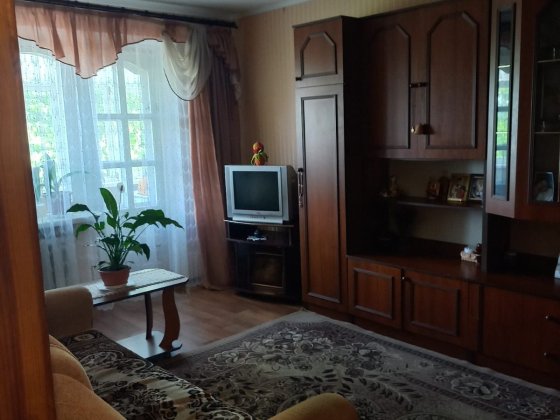 Продаж 2 кім квартири на 2 поверсі в центрі Глухов