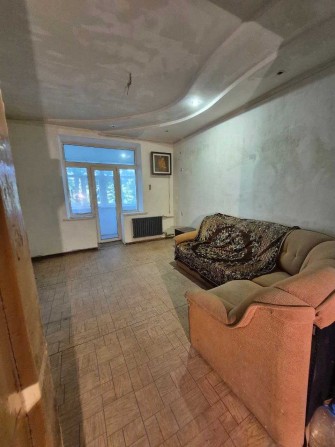 Лучшая цена в районе! Продам 2-х  сталинку на Свободы. - фото 1
