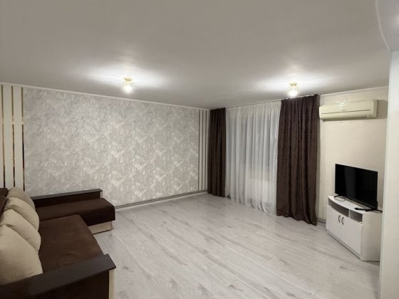 Продам 3 х кімнатну квартиру Глухов