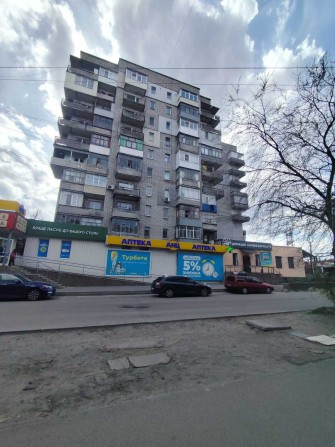 продам 2-кімнатну квартиру на Черемушках - фото 1