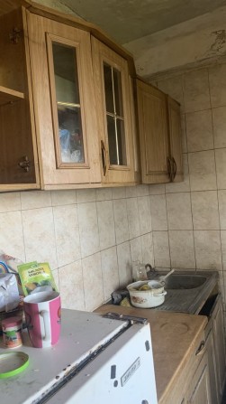 Продам 2 к.кв. под ремонт, ул. Матросова - фото 1