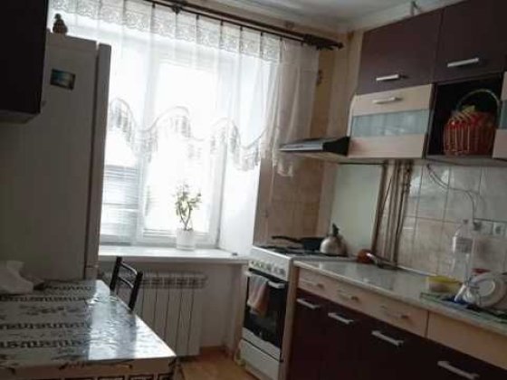 Продам 2-х кімн. на проспекті Відродження Кам'янське