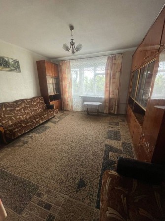 Продажа 3 комнатной квартиры с раздельными комнатами, в кирпичном доме, с АО. Сертификат! - фото 1