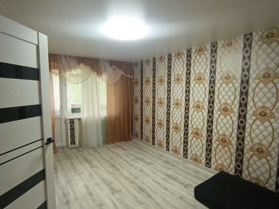 Продам 1-комн. квартиру на 3-ем этаже Кам'янське