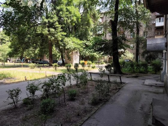 Квартира 3-х кімнатна, центр Кам'янського. ТОРГ! Терміново! Кам'янське