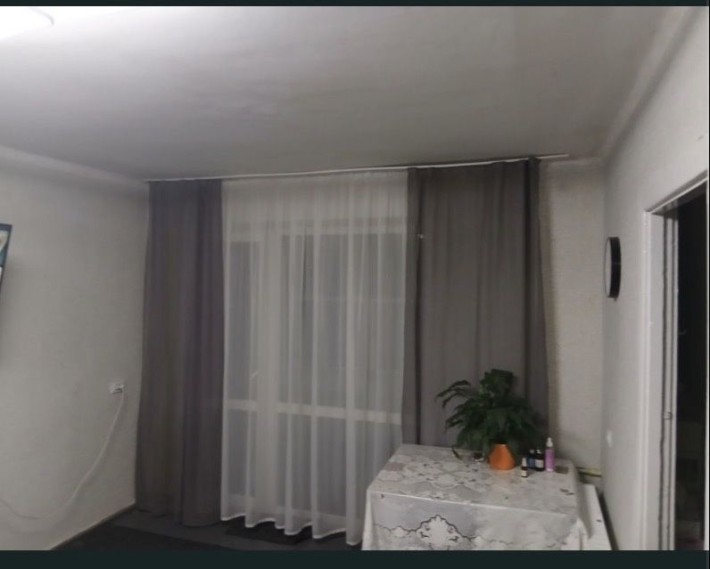 Продам 4-ох кімнатну квартиру - фото 1
