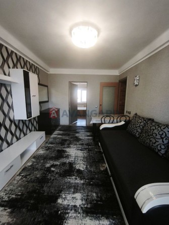 Продам 4 кімнатну квартиру у Центрі - фото 1