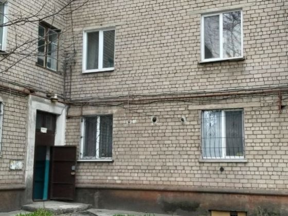 Продаётся квартира 100 м2, 2й этаж, кирпичный дом Кам'янське