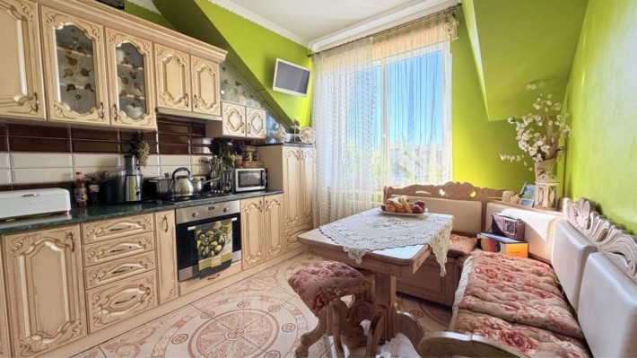 Продаж дворівневої квартири в центрі Дрогобича - фото 1