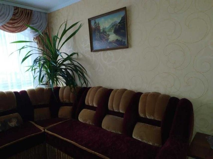 Продам квартиру  в місті   Жмеринка район  колишньої табачної  фабрики.1 поверх 2 етажного  цегляног - фото 1