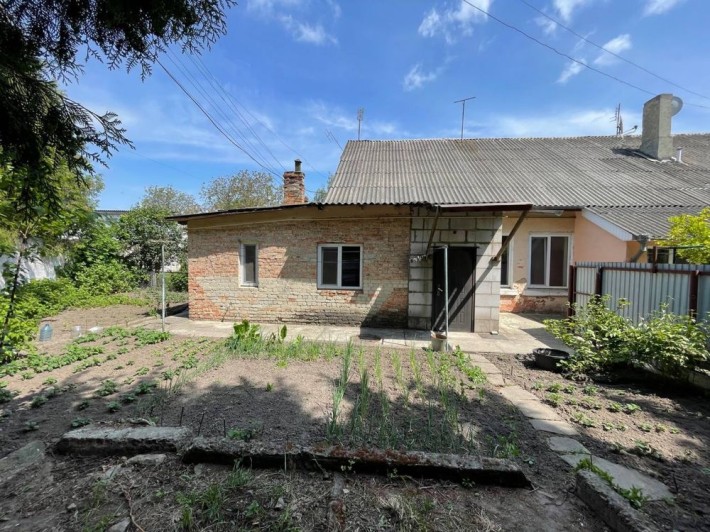 Продається 2 кімнатна квартира в Здолбунові - фото 1