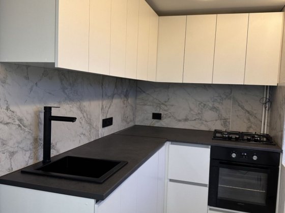 Продается 2-к квартира 53 м² с евроремонтом на Черемушках  ! Кам'янське