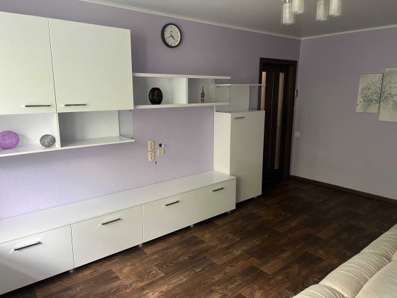 Продам 3-кімнатну квартиру Знаменка
