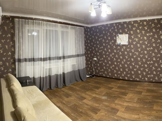 Продам квартиру в районі вокзалу Знаменка